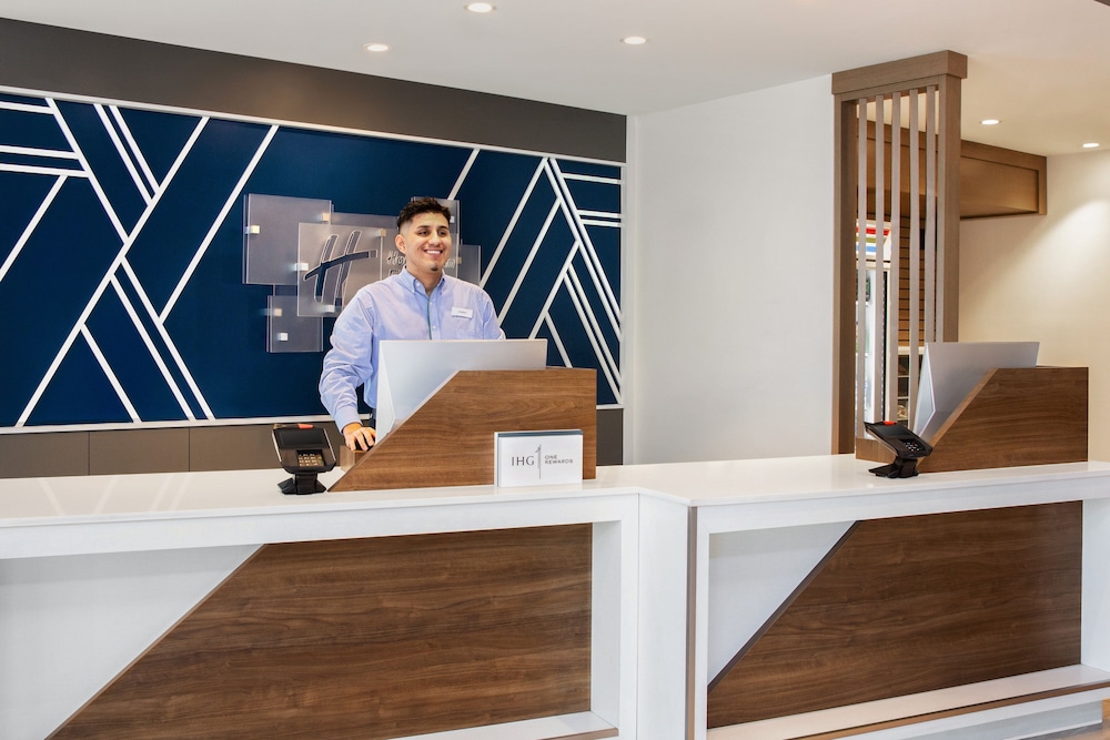 Holiday Inn Express and Suites Ukiah by IHG - photo 2
