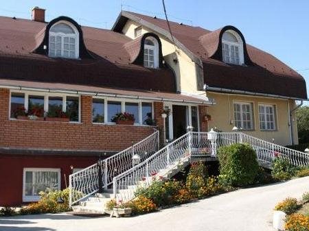 Katalin Panzió - carbon neutral hotel in Budapest