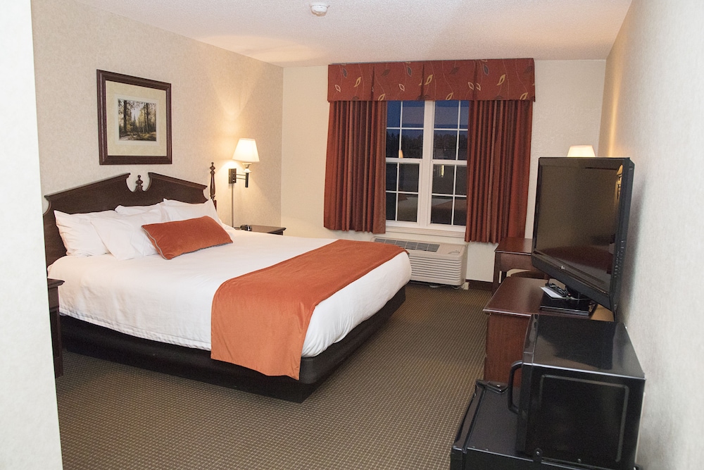 Grand Hinckley Inn - photo 5