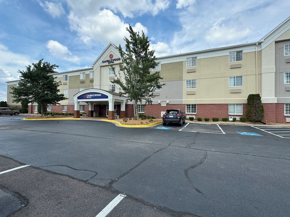Candlewood Suites Olive Branch Memphis Area - photo 32