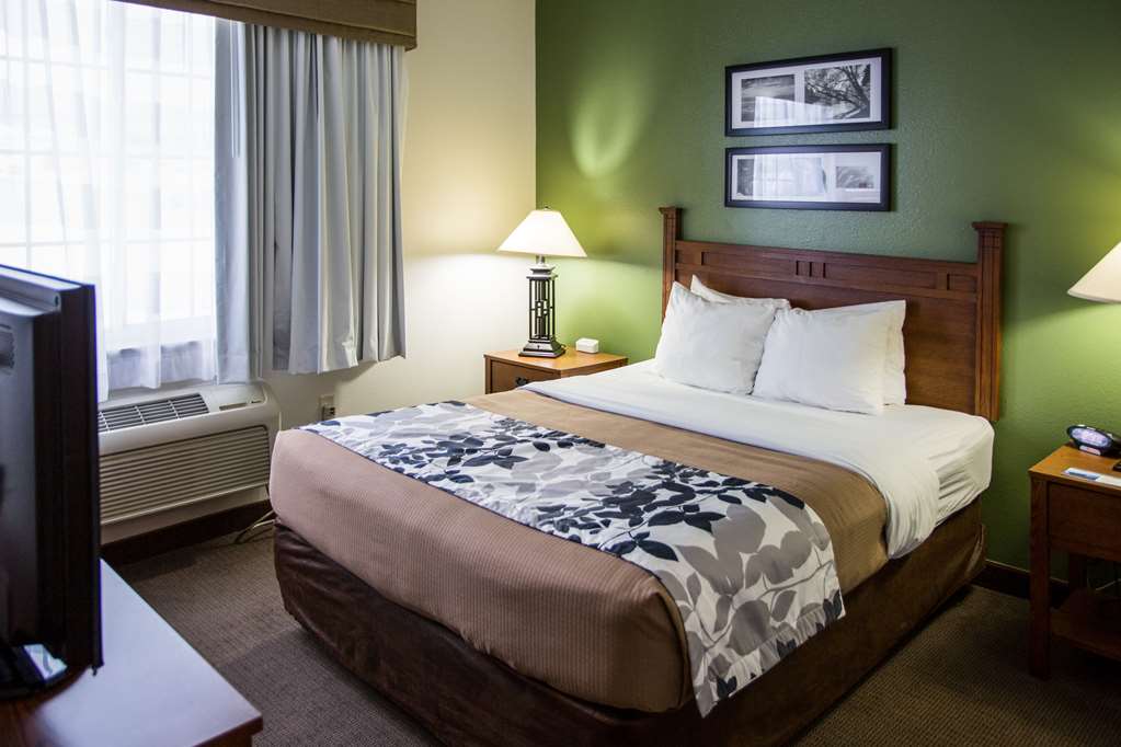 Sleep Inn & Suites Conference Center Eau Claire North - photo 23