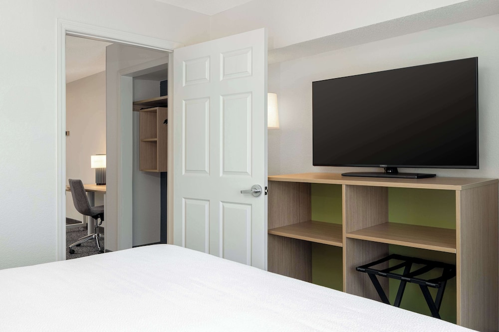 Spark by Hilton Summerville - photo 15