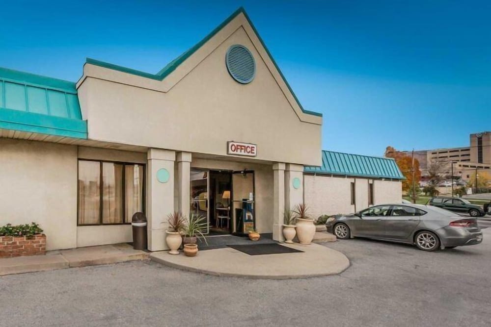 Econo Lodge Altoona I 99 — hotel in Altoona