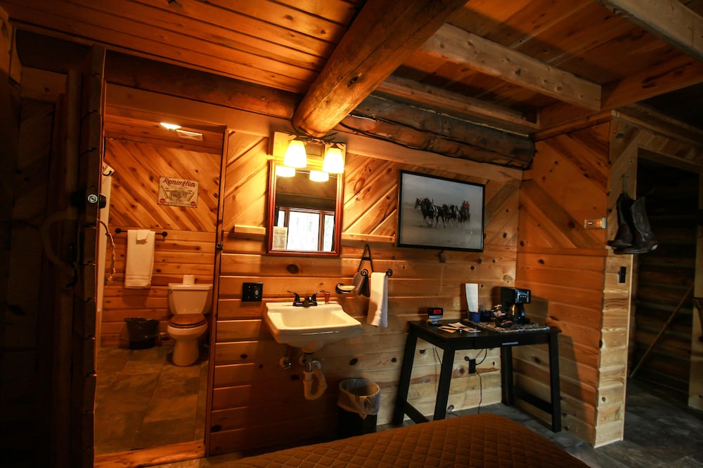 Judith Mountain Lodge - photo 18