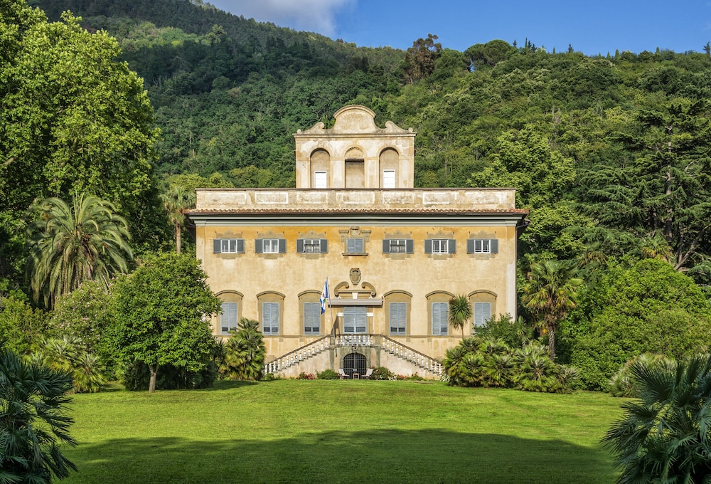 Villa di Corliano Relais all'Ussero — 4-Star Luxury Hotel in San Giuliano Terme, Italy