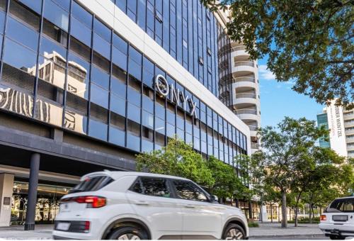 Deluxe Studio City Charm Loadshedding Free — 4-Star Luxury Hotel in Cape Town, South Africa