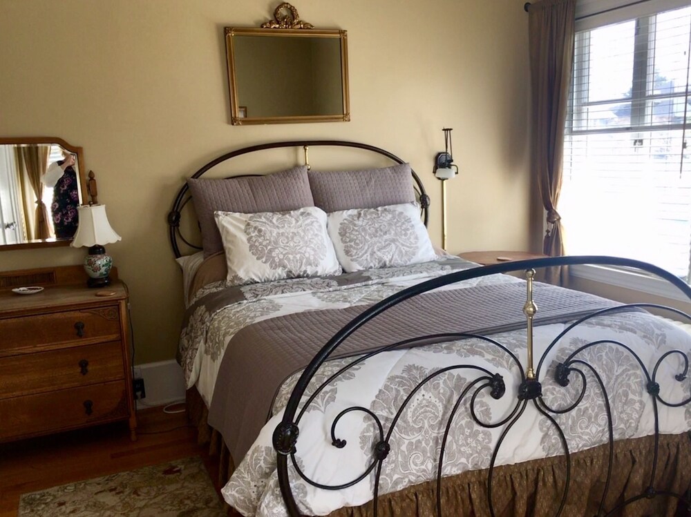 The Villa Bed & Breakfast - photo 37