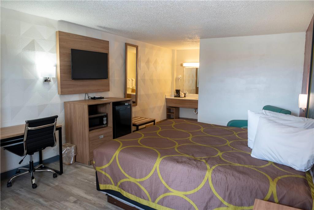 Super 8 by Wyndham Newcastle - photo 16