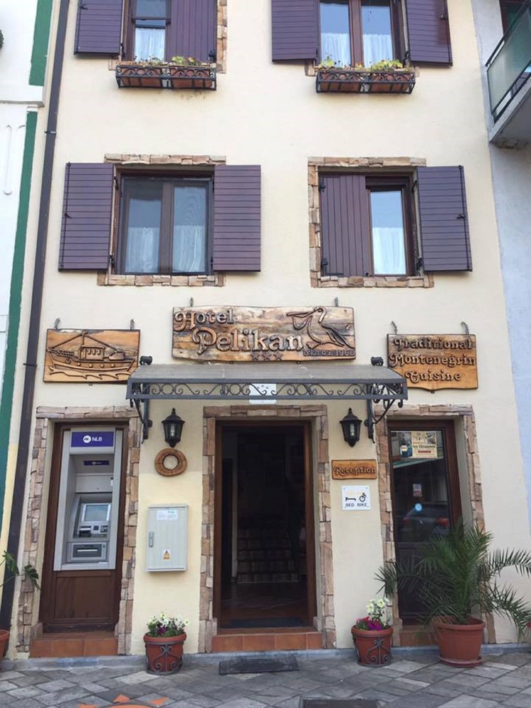 Hotel Pelikan — hotel in Budva