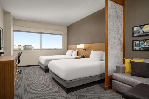 Hyatt Place Iowa City Downtown - photo 35