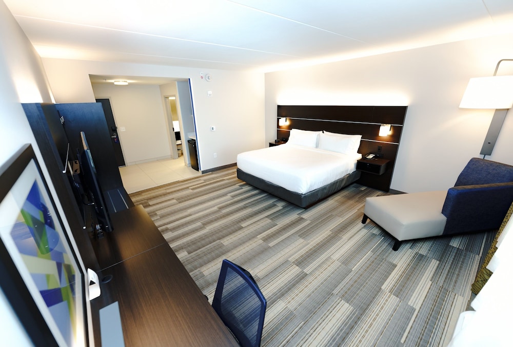 Holiday Inn Express & Suites Franklin Berry Farms by IHG - photo 17