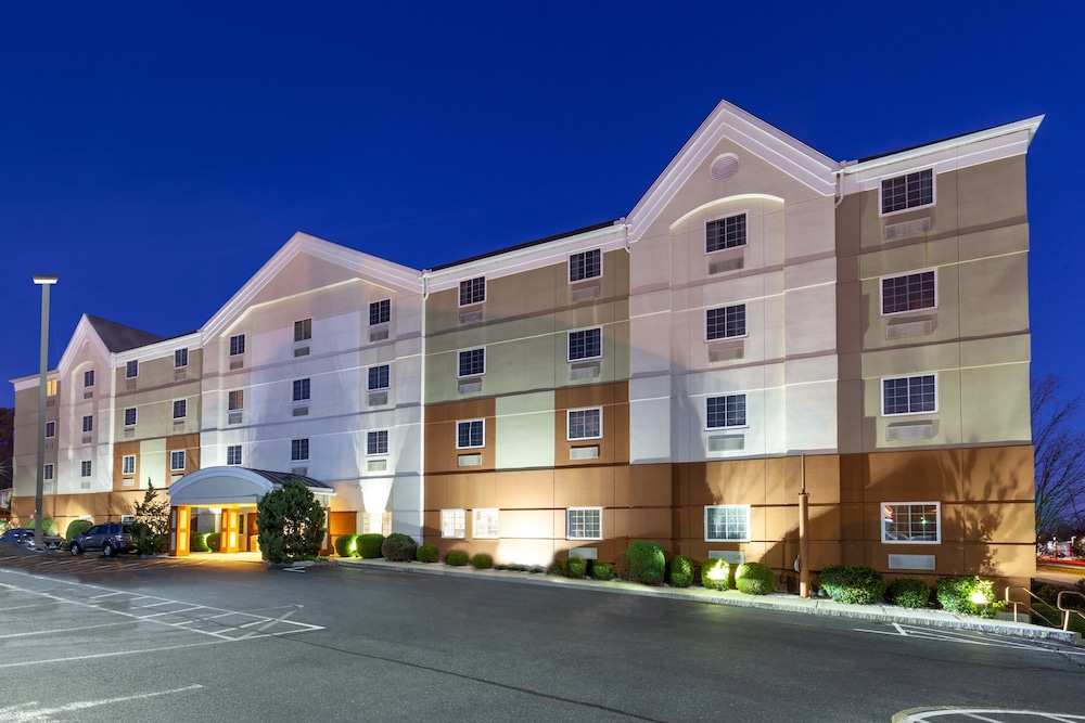 Candlewood Suites West Springfield by IHG - photo 43