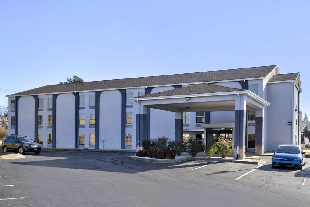 Quality Inn Spartanburg Northwest in Spartanburg, United States