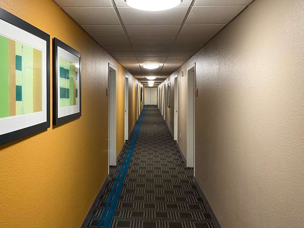 MainStay Suites Middleburg Heights Cleveland Airport - photo 8