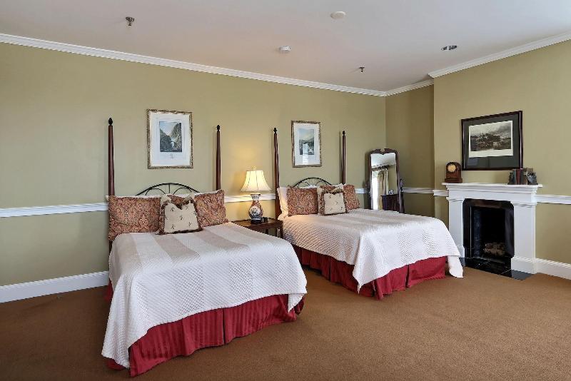 The Presidents Quarters Inn - photo 39