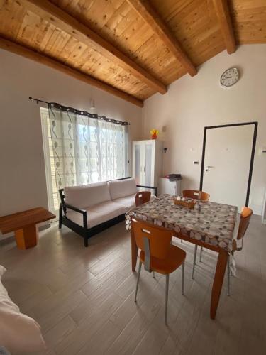 Happy Nest — hotel in Sulmona