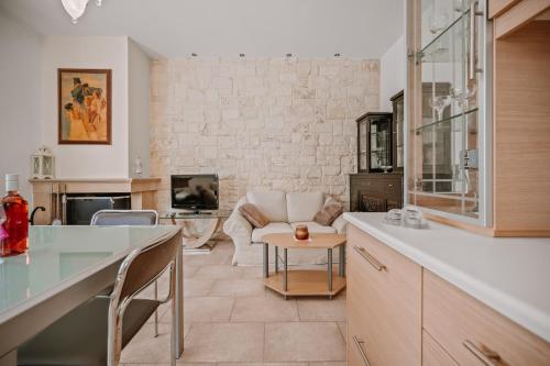 K&F Apt in the Center of Ierapetra by Hospi — 4-Star Luxury Hotel in Ierapetra, Greece
