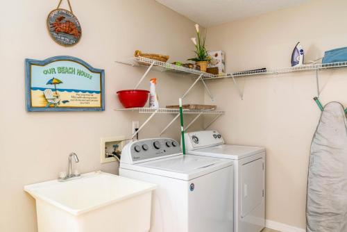 Atlantic Delight by Oak Island Accommodations - photo 18