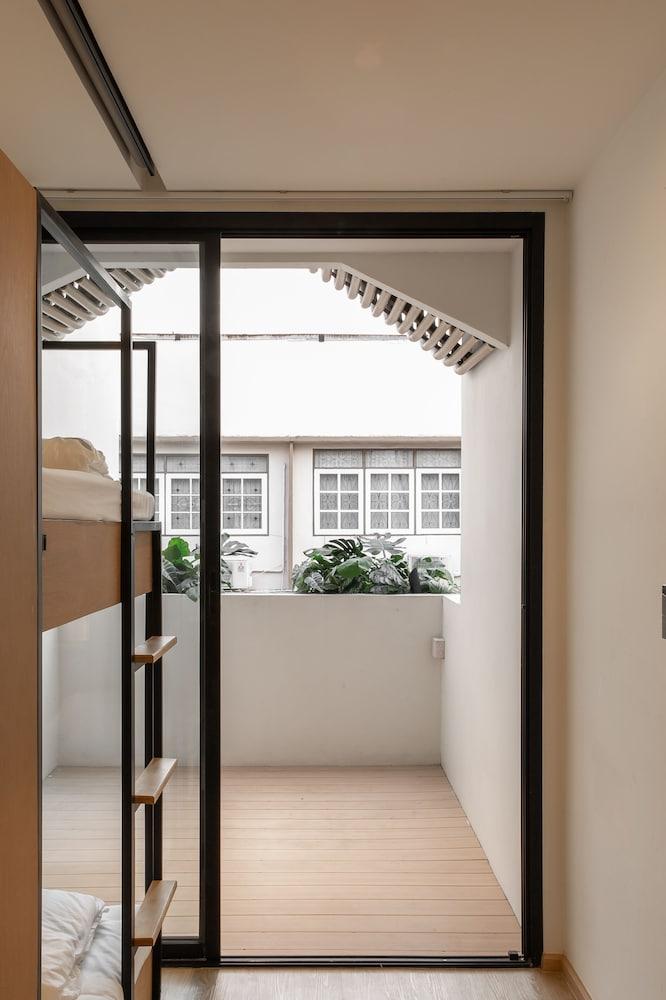 Double B Hostel