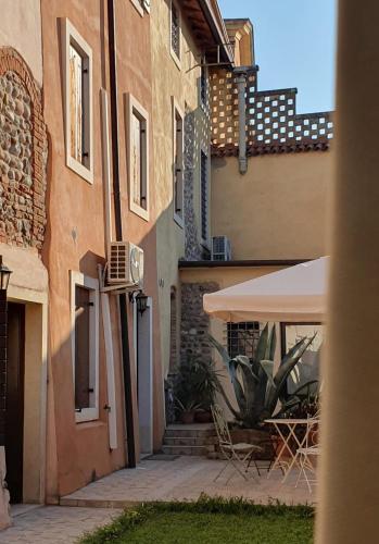 Gesuitirooms - carbon neutral hotel in Sona