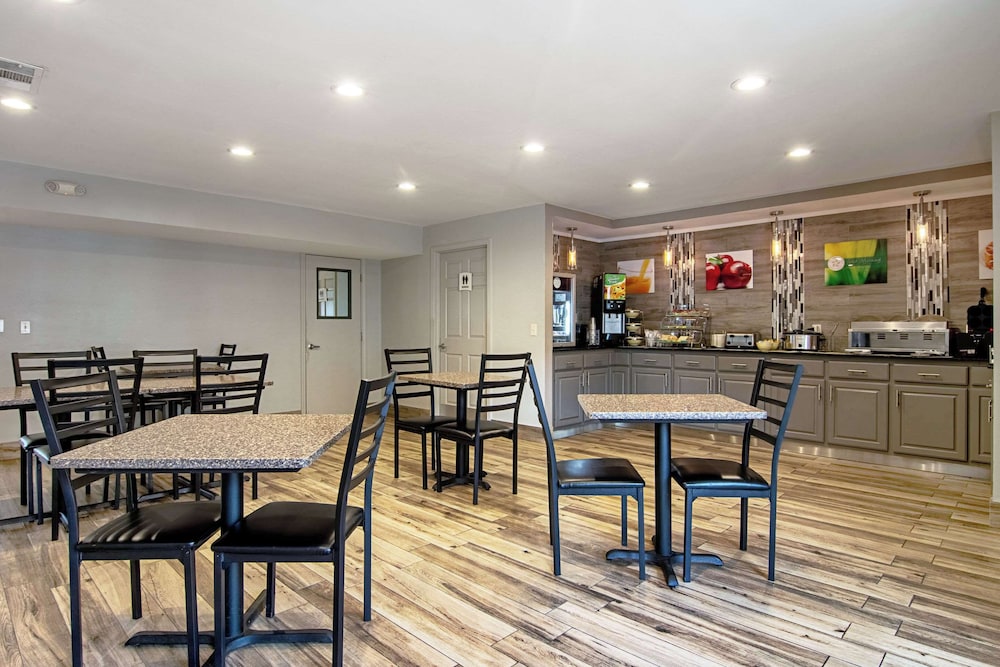 Quality Inn Lagrange East I 85 - photo 24
