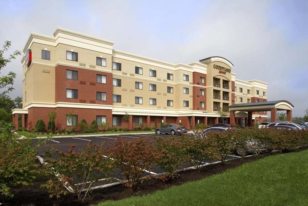Courtyard by Marriott Pittsburgh Greensburg — hotel in Greensburg