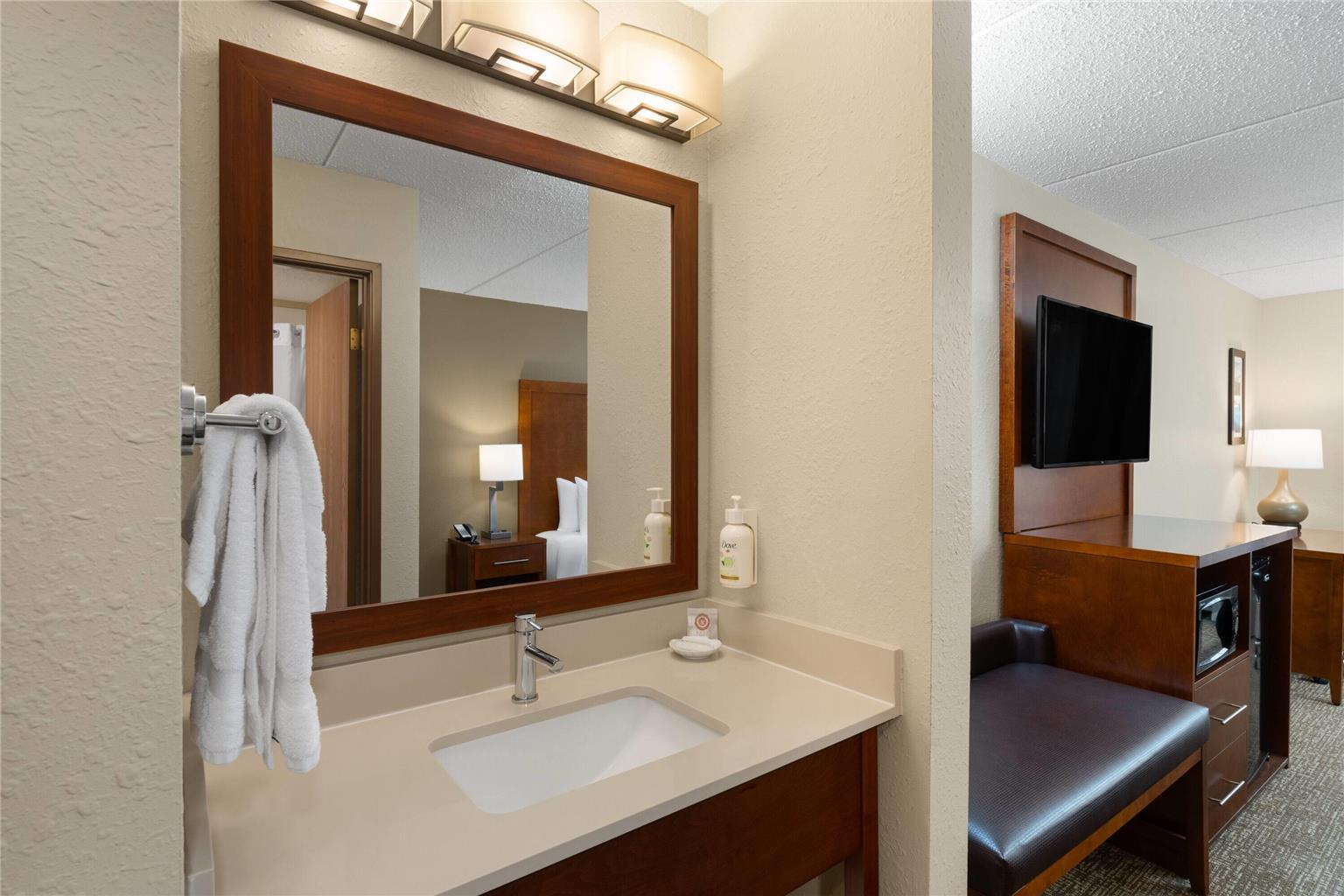 Wingate by Wyndham Clearfield - photo 12