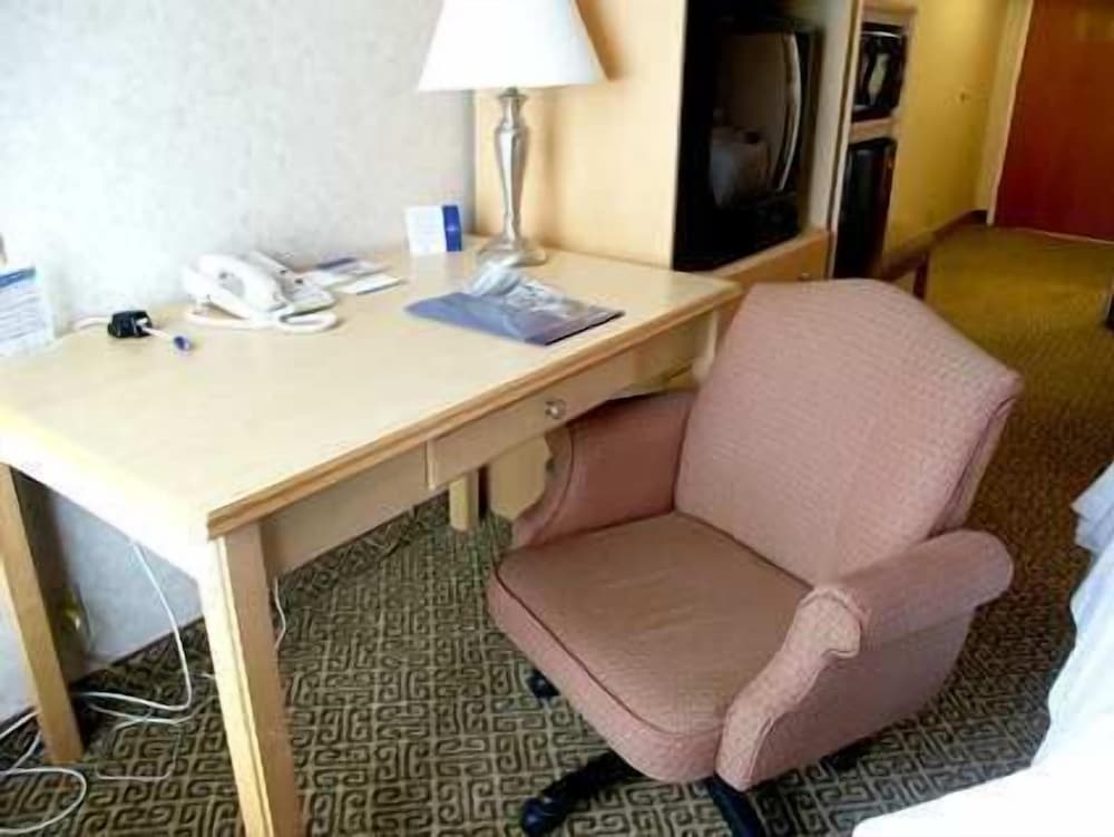 Hampton Inn Dublin - photo 20