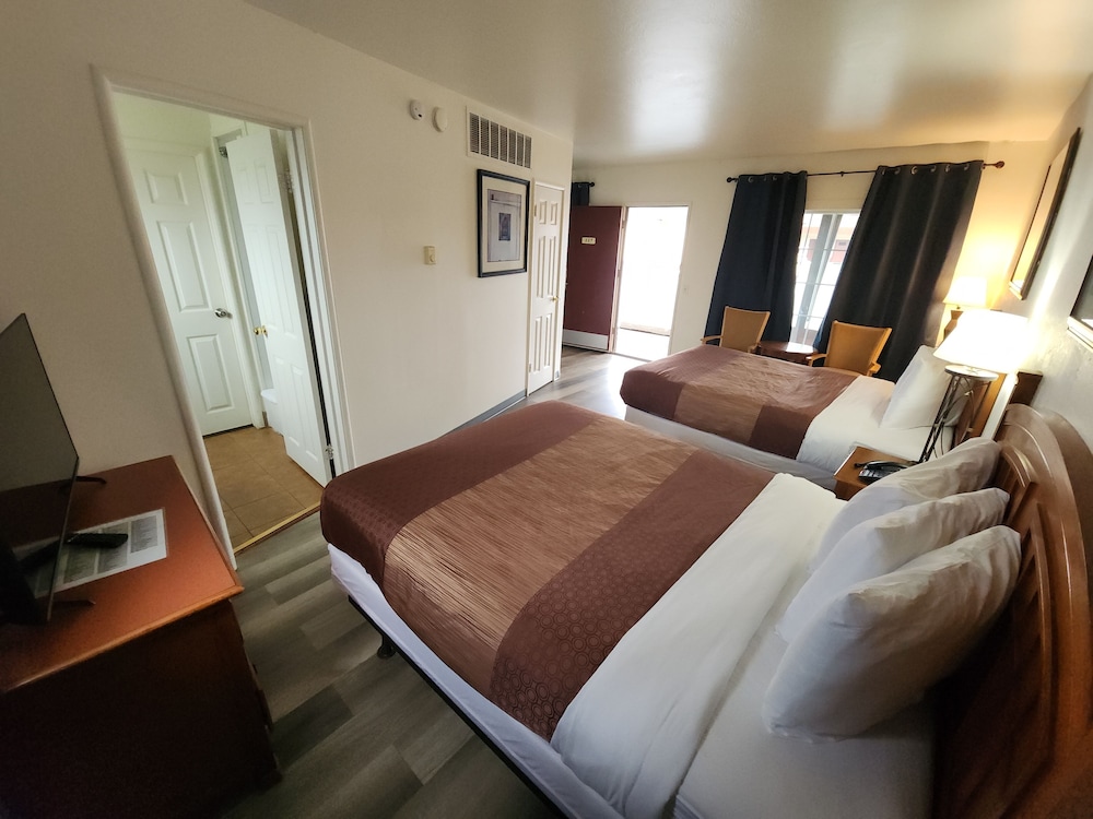 North Coast Inn - photo 9
