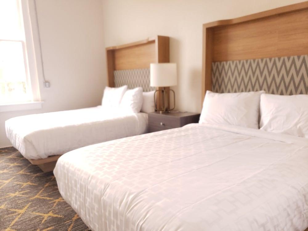 Inn at Blackstone - photo 6