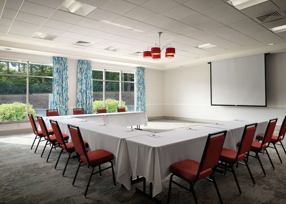 Hilton Garden Inn Ann Arbor - photo 34
