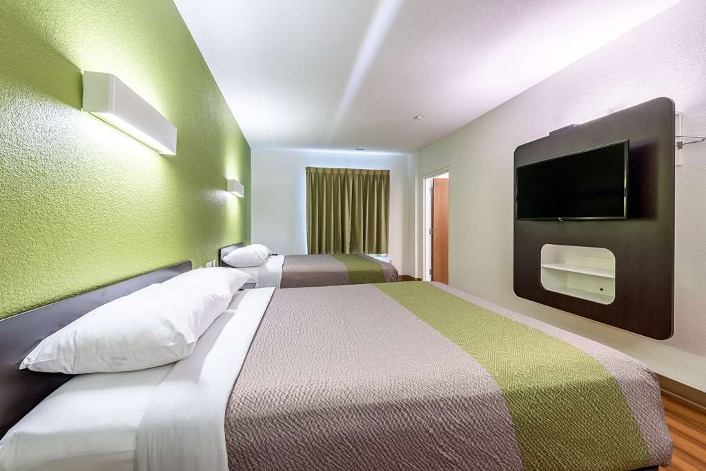 Motel 6 Mankato MN - photo 4