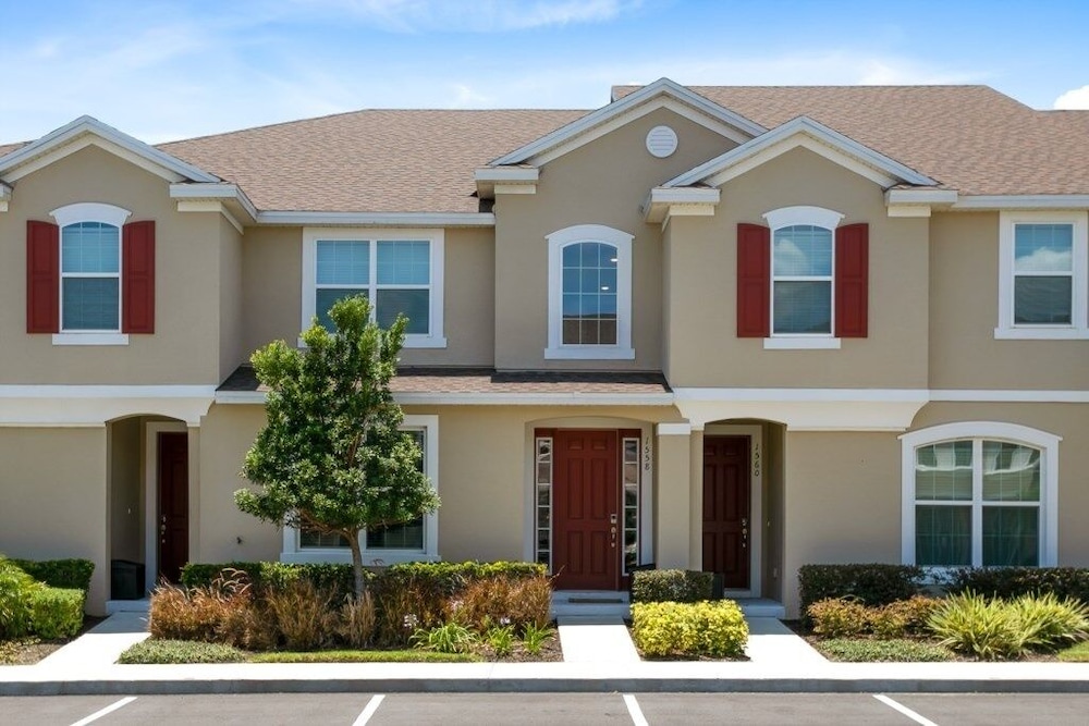 Luxury Town With Splash Pool In Solara Resort 4 Bedroom Townhouse by RedAwning - photo 24