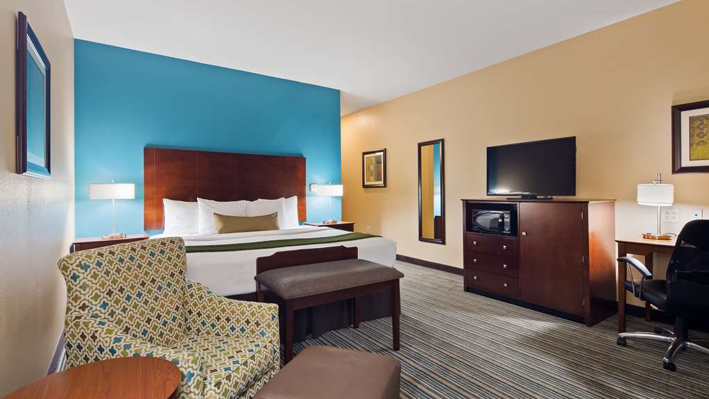 Best Western Plus Patterson Park Inn - photo 28