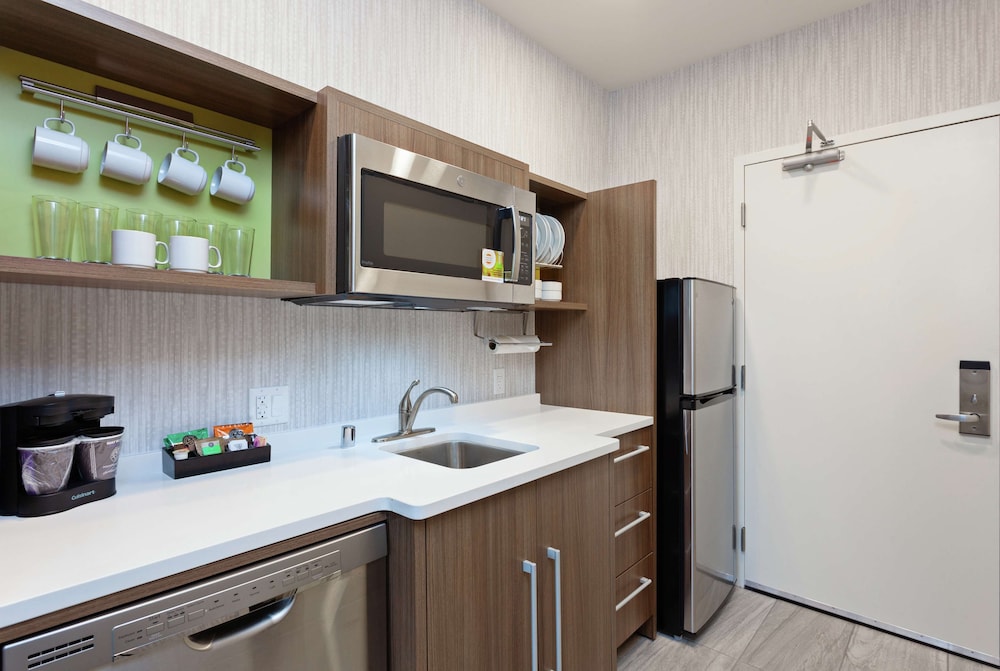 Home2 Suites by Hilton Temecula - photo 17