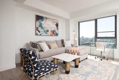 Upscale 1BR near MIT Harvard with Parking — 4-Star Luxury Hotel in Cambridge, United States