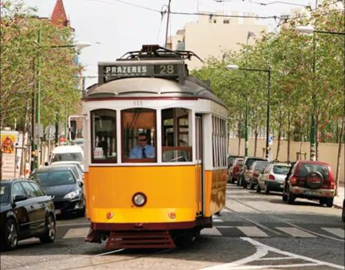 Viver Apartamento em Campo de Ourique — 4-Star Luxury Hotel in Lisbon, Portugal