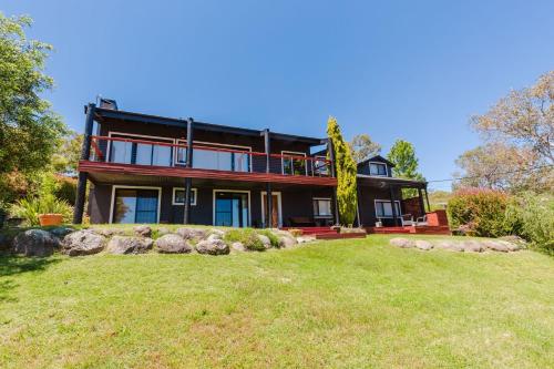 10 Kanangra Crescent Entire in Jindabyne, Australia