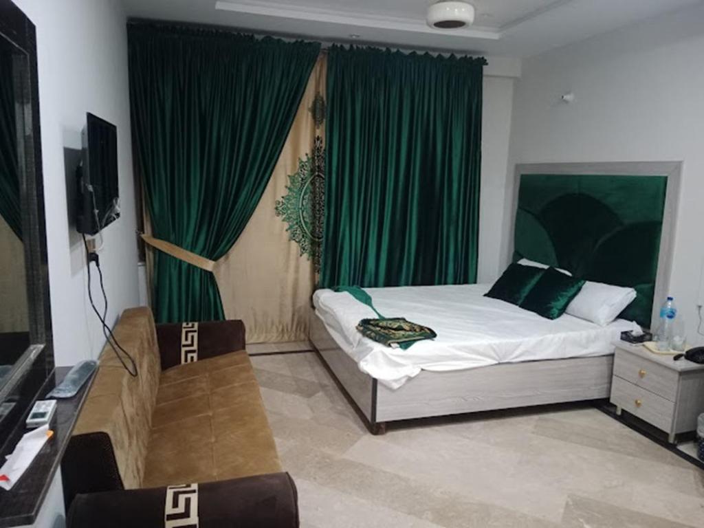 Hotel Royal Grace - last minute hotel in Lahore