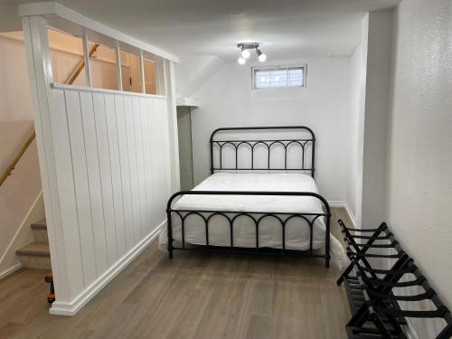 Mustang House — Sioux City — photo 4