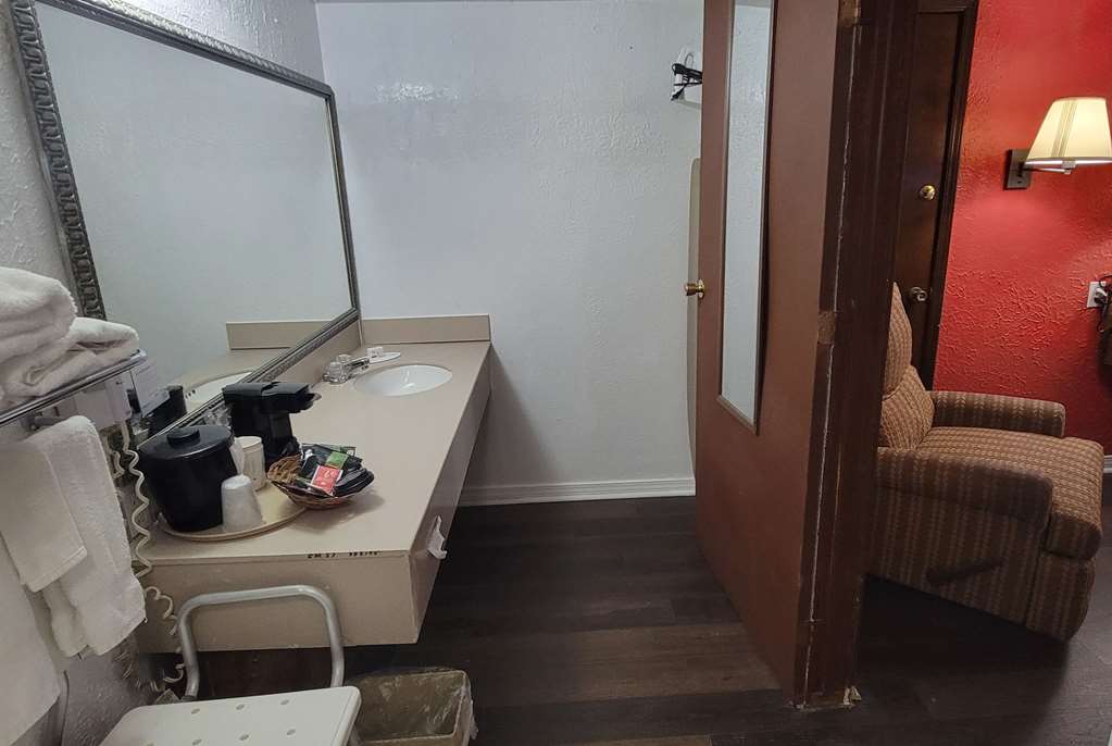 Ramada by Wyndham Mountain Home - photo 89