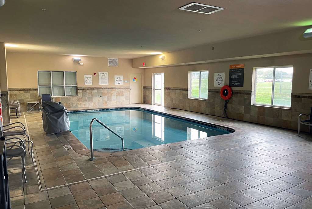 La Quinta Inn & Suites by Wyndham Ankeny IA Des Moines IA - photo 9