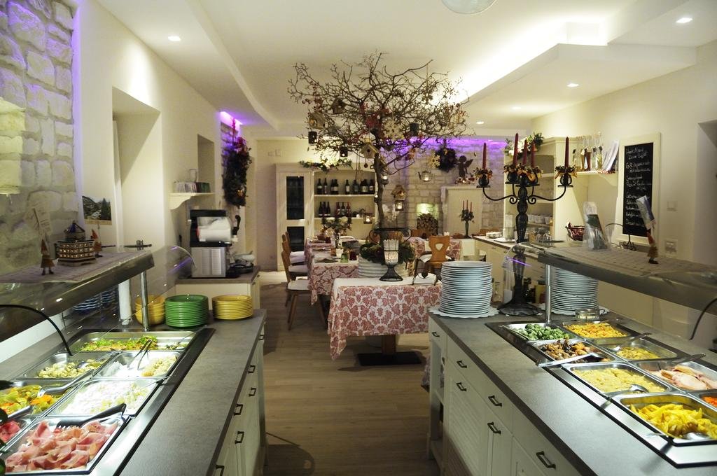 Da Gianni - carbon neutral hotel in Arco