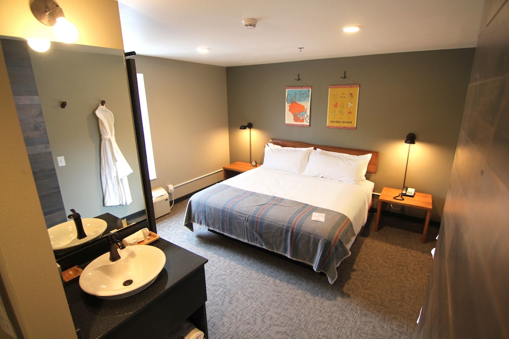 The Oxbow Hotel - photo 9