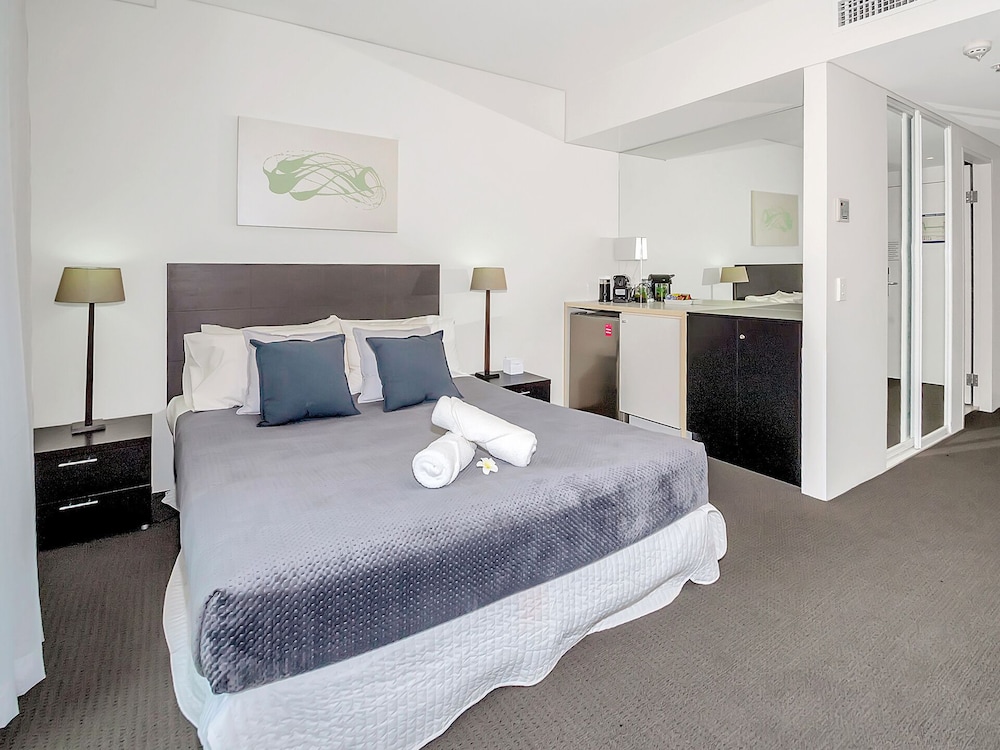 Privately Owned Hotel Room by Cairns Marina 222 in Cairns, Australia