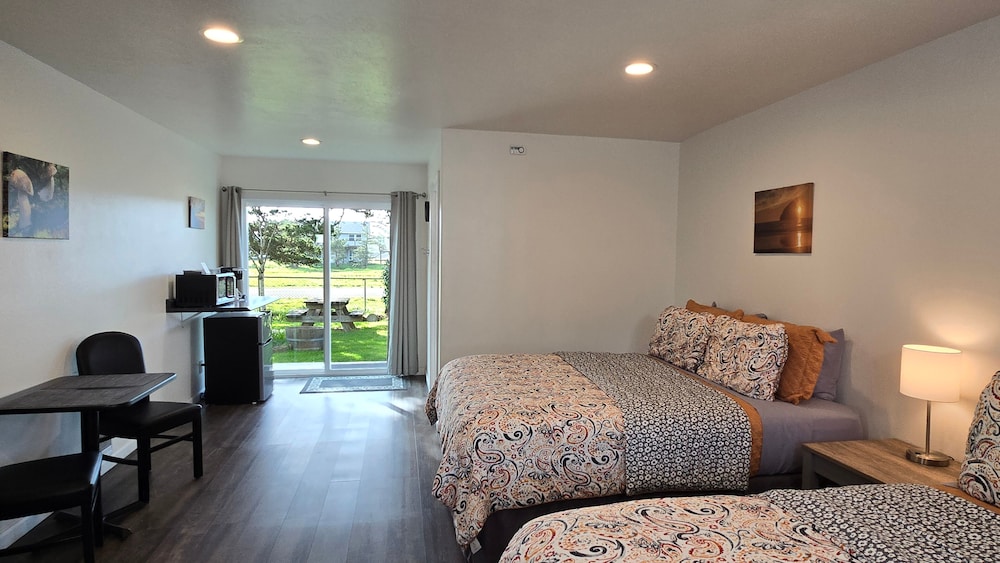 Pacific City Inn - photo 21