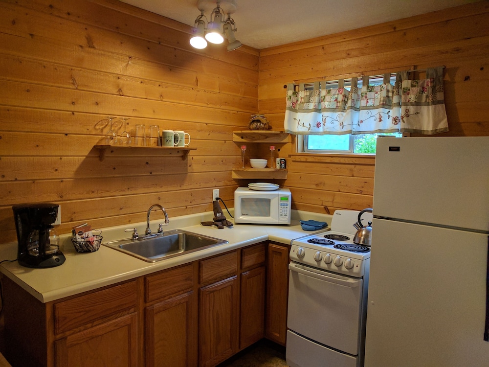 Emerald Forest Cabins - photo 43