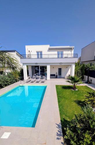 Villa Milicia New Private Villa near Palermo and Cefalù with Pool Sea View Terrace Playground and Large Parking — 4-Star Luxury Hotel in Altavilla Milicia, Italy