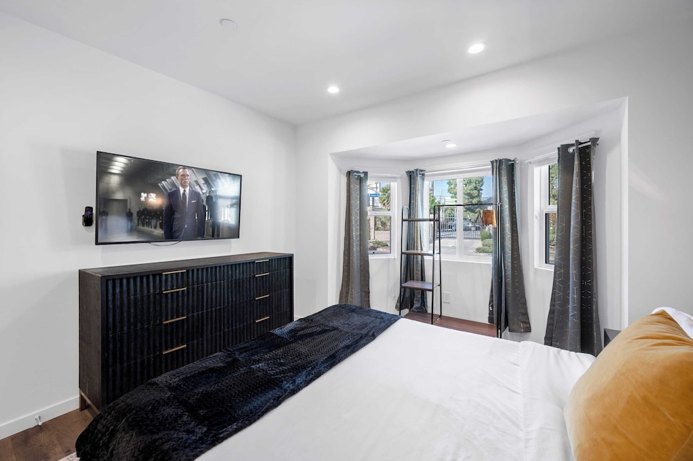 The Gower Street Bungalows by AvantStay - photo 11