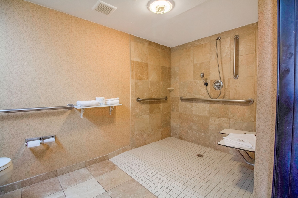 Tulsa Square Hotel Central I 44 By OYO - photo 48